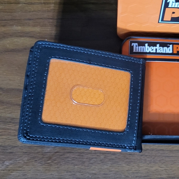 Timberland PRO NWT Black Genuine Leather Bifold RFID Wallet - Picture 7 of 7